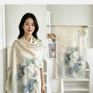 Elegant High Quality Office Lady Flower Printed 100% Silk Scarf Pure Silk Floral Shawls for Women
